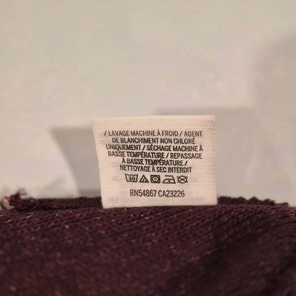 Victoria's Secret PINK Burgundy Maroon Metallic Shimmer Knit Cuffed Beanie Hat